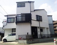 外壁塗装：セラミシリコン塗料
屋根塗装：なし
施工地域：東京都東久留米市