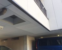 東京都足立区駐車場の天井塗装・補修工事の施工事例