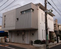 東京都世田谷区3階建賃貸併用住宅の外壁塗装工事の施工事例