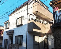 東京都足立区の三階建て住宅の外壁塗装工事の施工事例(2021/0106)