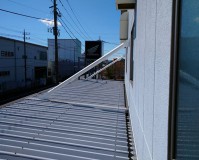 埼玉県狭山市の折板屋根塗装アーム塗装工事の施工事例（20210519）