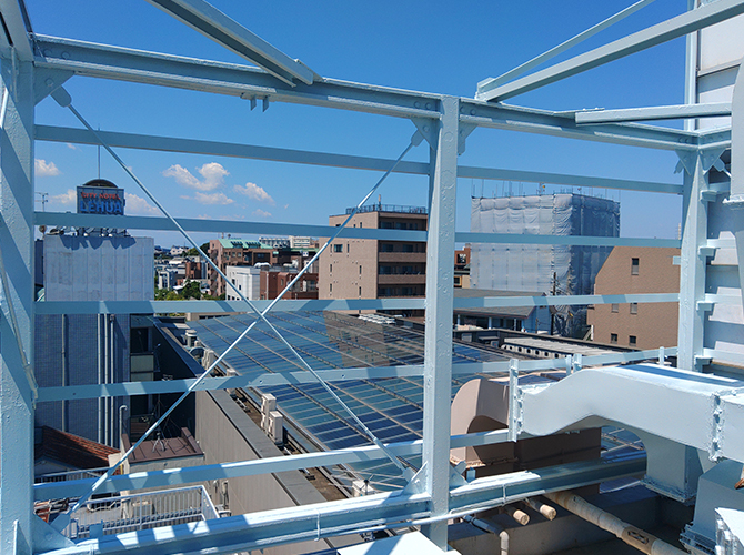 東京都渋谷区テナントビル屋上の鉄部塗装施工事例（2025/08/06）