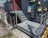 神奈川県横浜市の階段塗装・長尺シート工事の施工事例(2025/09/04)