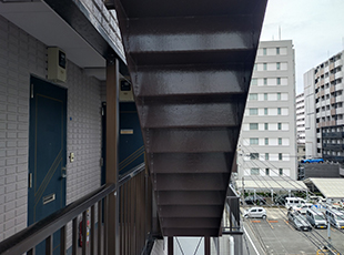 横浜市マンション鉄骨階段 塗装後