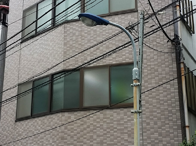 東京都北区ビルの外壁塗装・シール打ち替え工事の施工前