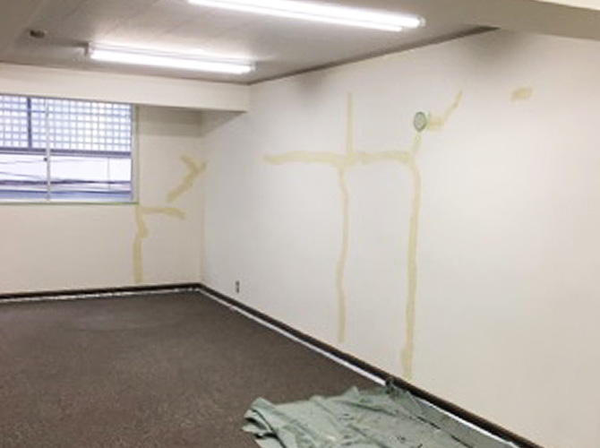 東京都千代田区オフィスビル内装塗装工事の施工前