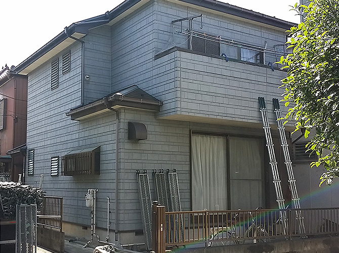外壁塗装工事の足場設置