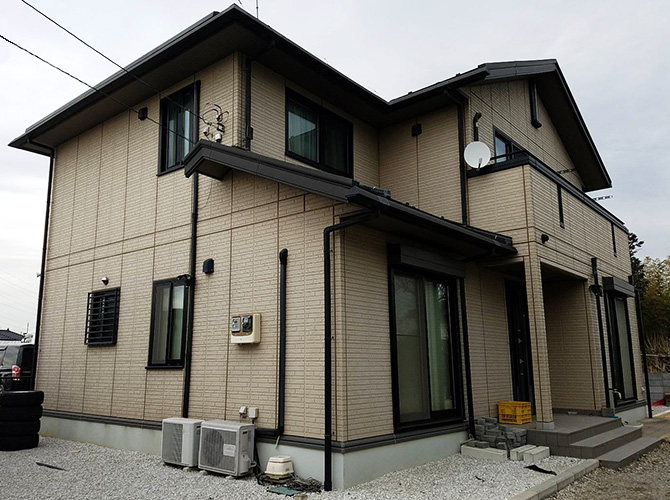 埼玉県坂戸市2階建住宅の外壁塗装・屋根塗装工事の施工前