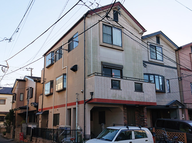 東京都足立区本木3階建住宅の外壁塗装・屋根塗装工事の施工前