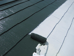屋根塗装　下塗り：ベストシーラー 中塗り＆上塗り：サーモアイSI（遮熱塗料）　施工地域：東京都足立区舎人