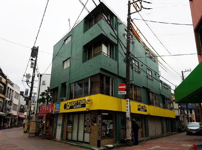 東京都中野区のマンションで外壁塗装・屋上防水工事を行った施工事例の写真