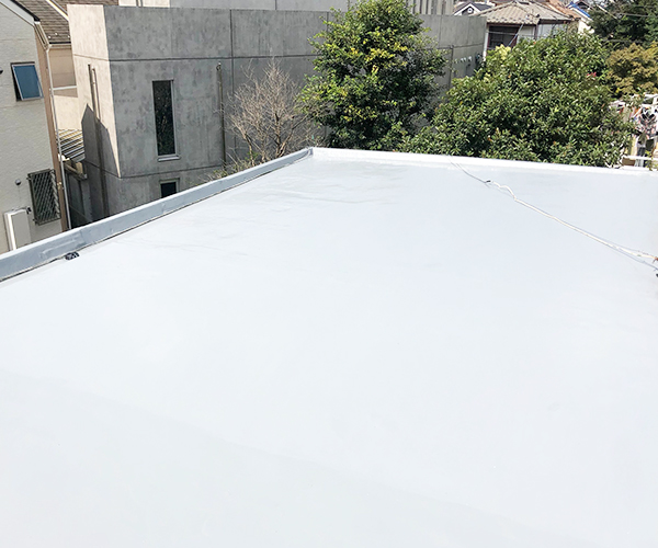 東京都杉並区の戸建住宅の屋上防水工事の施工事例 0810 外壁塗装 屋根塗り替え 外装リフォーム は東京都 埼玉県 千葉県 神奈川県で施工実績豊富な外壁塗装ラボ