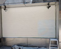 東京都渋谷区テナントのシャッター塗装工事の施工事例(2022/０７/20)