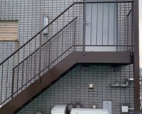 神奈川県川崎市テナントビルの鉄骨塗装工事の施工事例（2023/02/17）